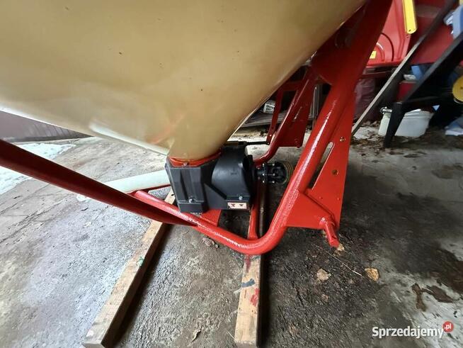 Rozsiewacz Vicon 400 l stan bdb