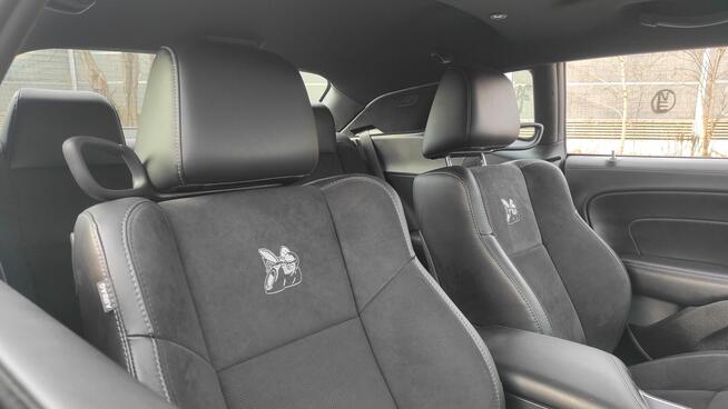 Dodge Challenger 6.4 Shaker SCAT PACK 392 BREMBO SRT