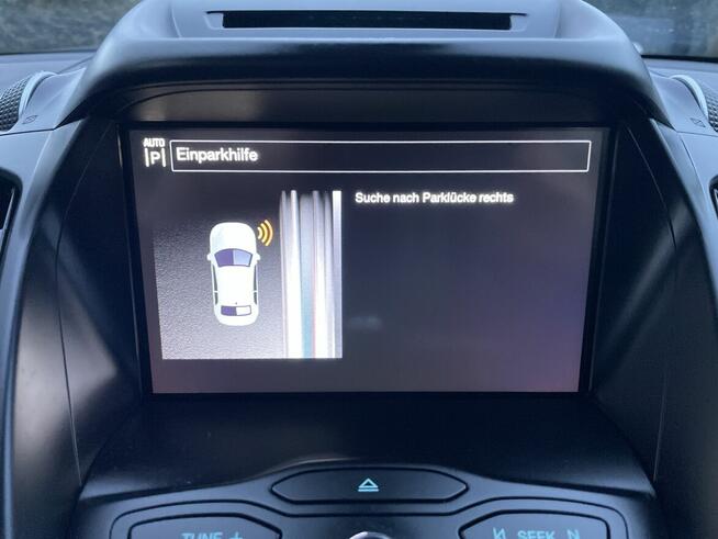 Ford kuga 2015 rok 4x4 150 ps Duża Navi Park pilot Alu