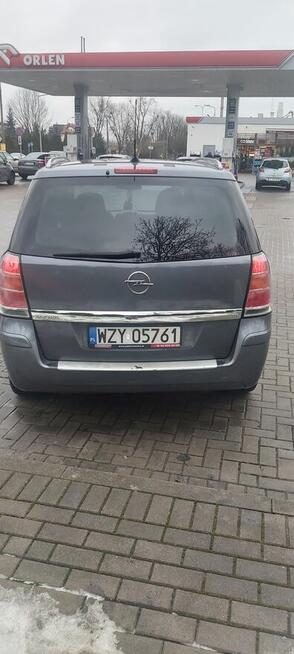 sprzedam opel zafira b 2006 1.8 lpg 140.
