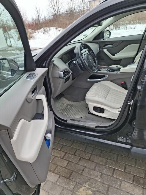 Jaguar F- PACE X 761 Portfolio