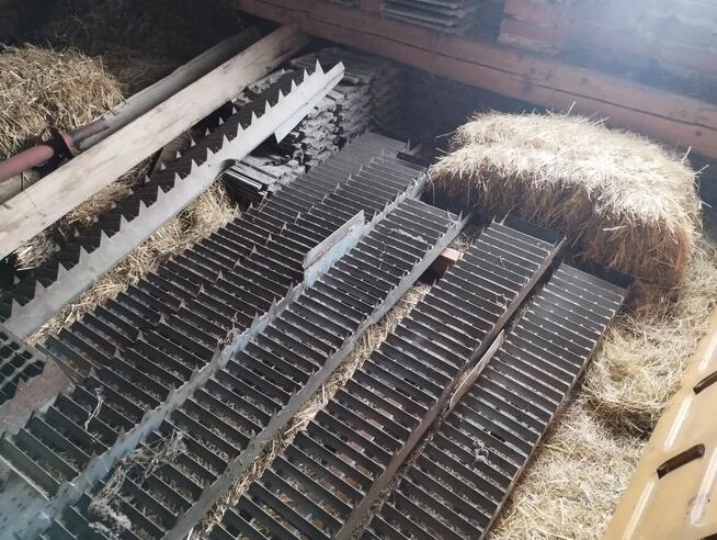 Na sprzedaż wytrząsacze kombajnu MF510