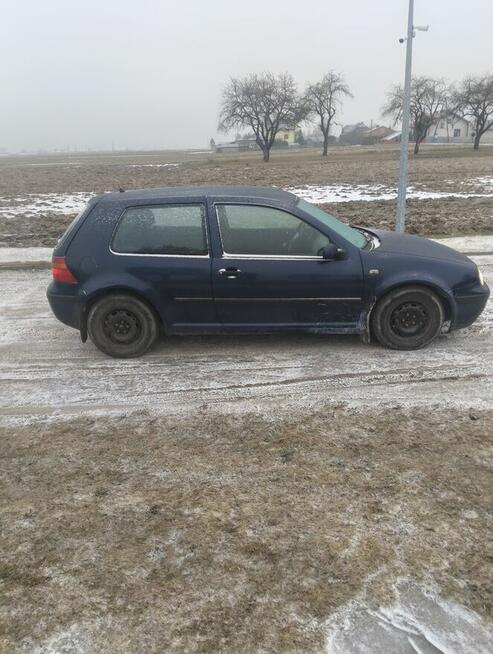 Fajny golf z gazem i hakiem