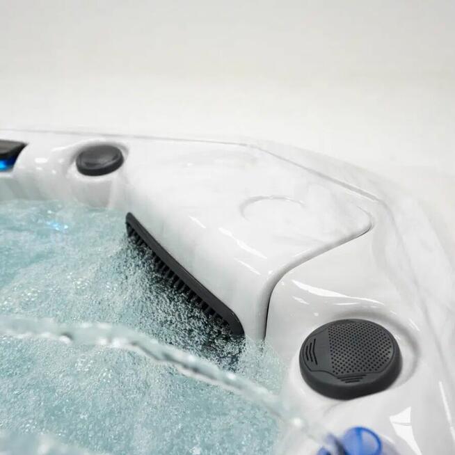 Wanna ogrodowa jacuzi ogrodowe spa