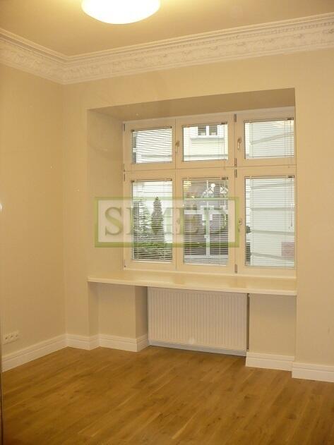 Parter w oficynie , zabytkowa kamienica,dostep24h