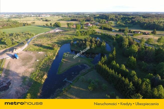 Trzy domy mieszkalne w pięknej lokalizacji