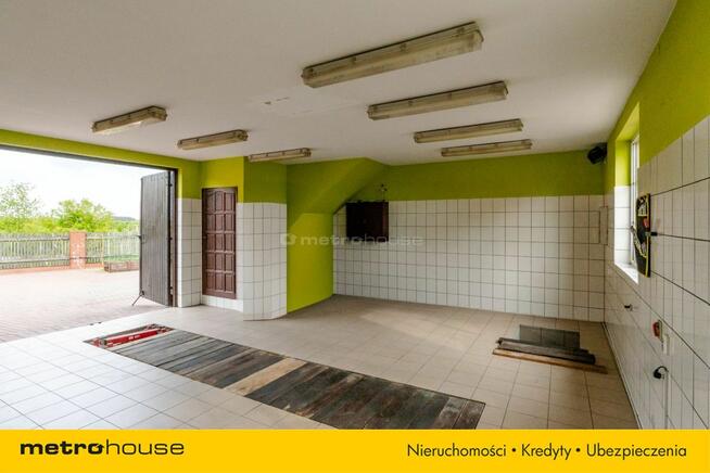 Trzy domy mieszkalne w pięknej lokalizacji