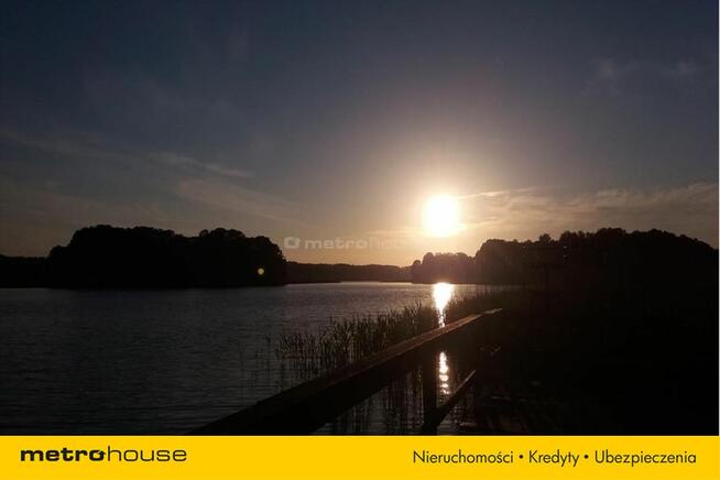 Bungalow w okolicy jeziora Wałpusz.