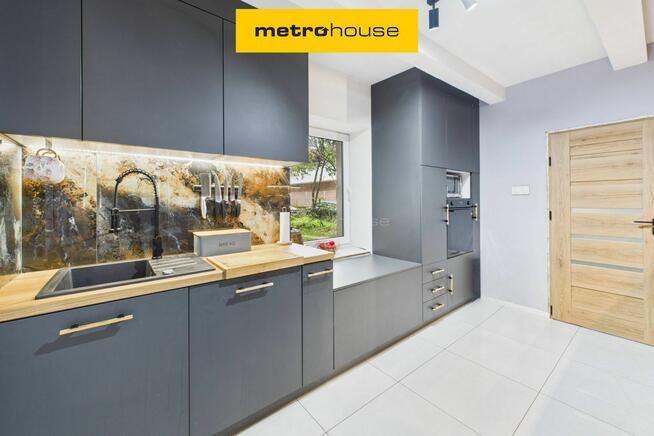 Bemowo, dom po remoncie z działką 926 m2.