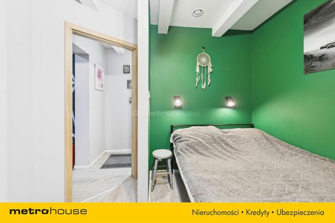 Bemowo, dom po remoncie z działką 926 m2.