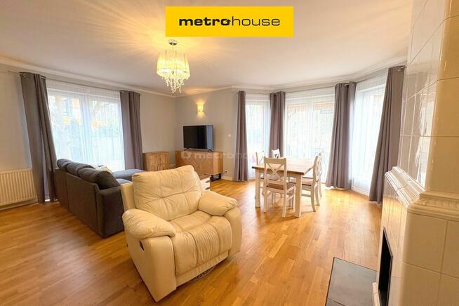 6 pokojowy dom w zabudowie bliźniaczej w Milanówku