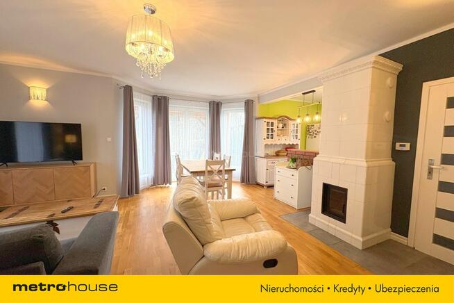 6 pokojowy dom w zabudowie bliźniaczej w Milanówku