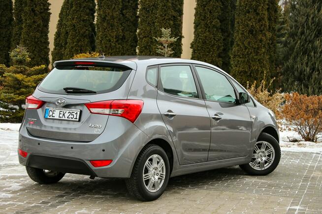 Hyundai ix20 90KM Klimatyzacja Parktroniki AUX USB Isofixy Edition 20