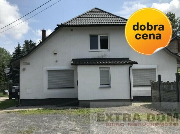 Dom inwestycyjny z oddzielnymi mieszkaniami