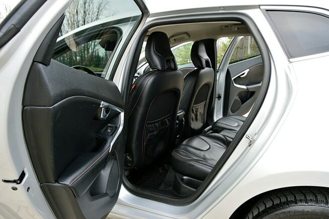 Volvo V40 LiFT Full Led Ocean Race Ledy Digital Skóra Klimatronik City Full