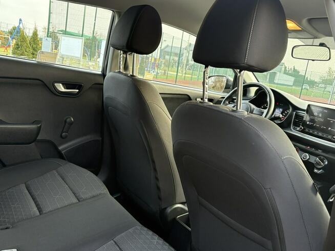 Kia Rio * Podgrzewana kierownica * Niski przebieg * CarPlay * Android Auto *