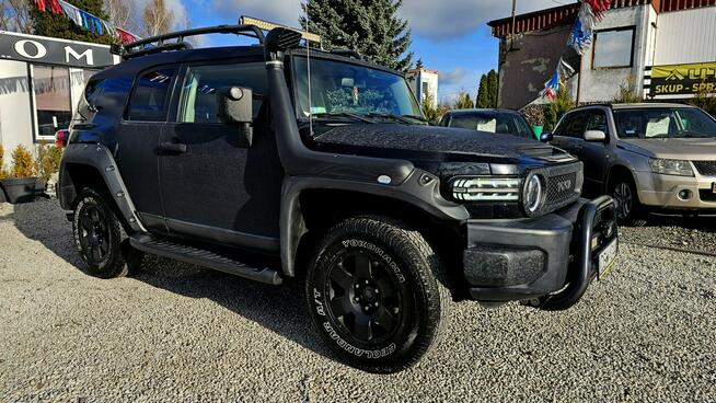 Toyota FJ Cruiser ZAMIANA** Rury ** Progi TRD 4,0 z LPG 242KM ,Zarejestrowana , MANUAL !