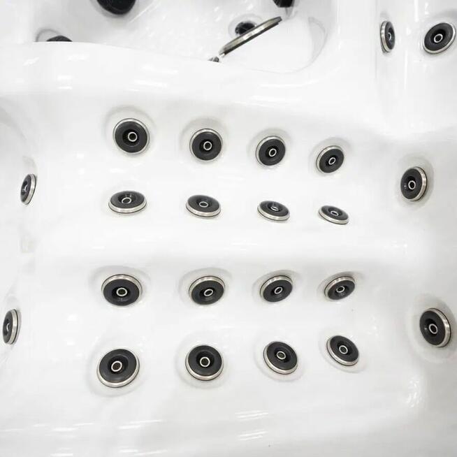 Wanny ogrodowe jacuzi spa