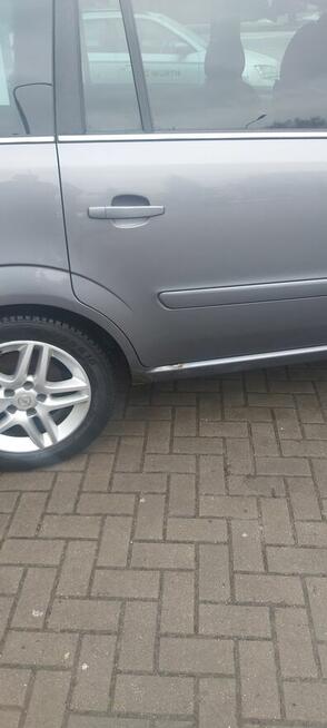 sprzedam opel zafira b 2006 1.8 lpg 140.