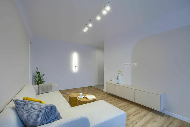 3 pokoje Tysiąclecie oddzielna kuchnia Po generalnym remonci