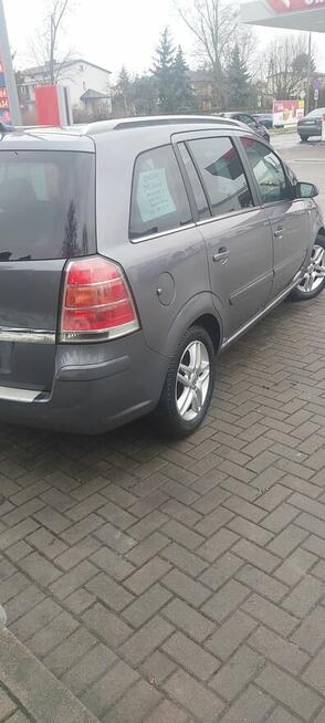 sprzedam opel zafira b 2006 1.8 lpg 140.