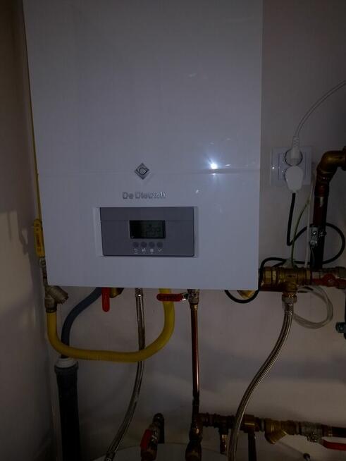 Nowy dom z garażem * wszystkie media *do zamieszkania *super