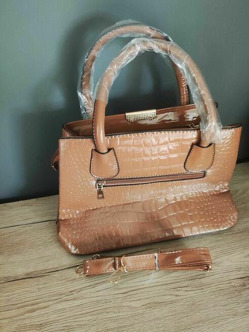 Torebka Damska Brązowa Kuferek Listonoszka Torba na Ramię