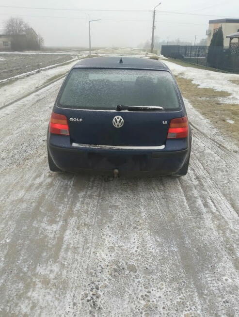 Fajny golf z gazem i hakiem