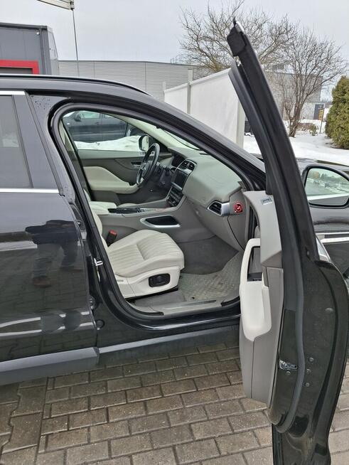 Jaguar F- PACE X 761 Portfolio