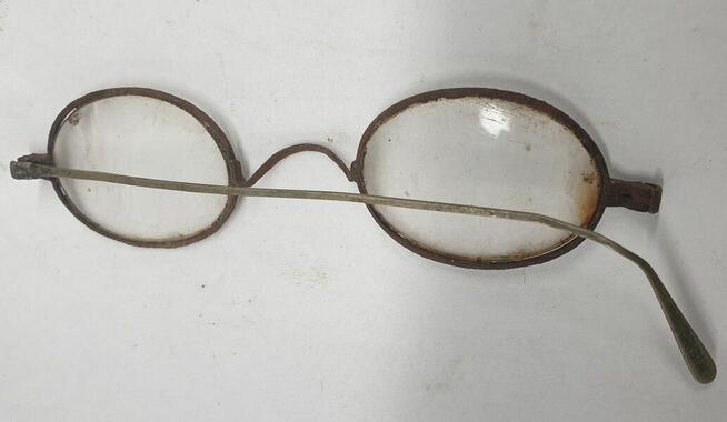 Okulary z XVIII -XIX wieku