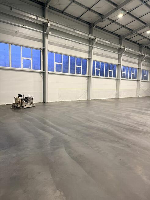 Posadzki przemysłowe – BETA POSADZKI | Zacieranie betonu | H