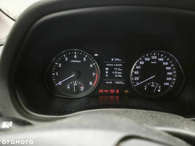 Hyundai i30 1.5 DPI Classic +