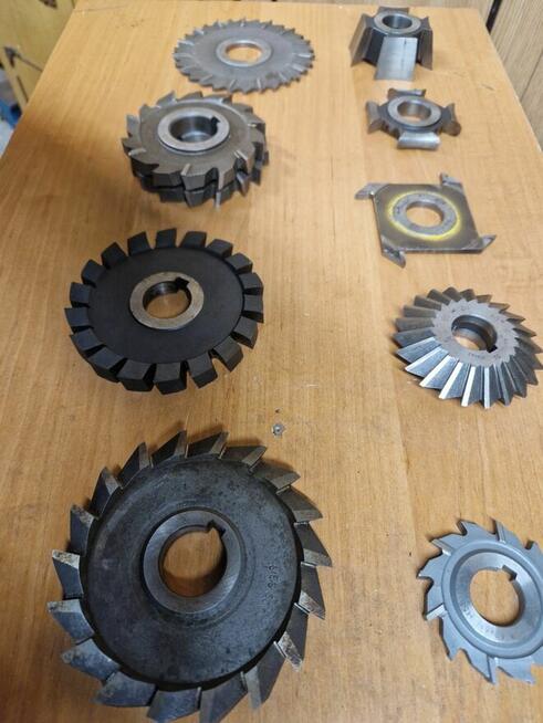 Frezy Do Drewna I Metalu Sprzedam