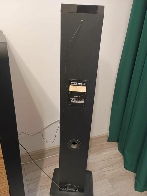 Sprzedam głośnik kolumnowy