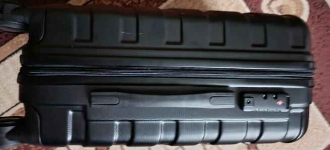 Walizka kabinowa nowa