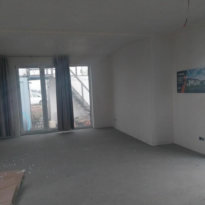 Dom na Rembelszczyźnie w pięknym otoczeniu natury