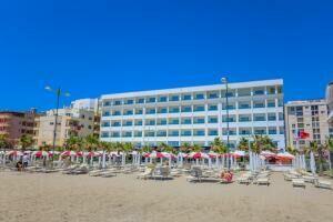 Albania Wczasy z wycieczkami Hotel 4* HB bufety samolot