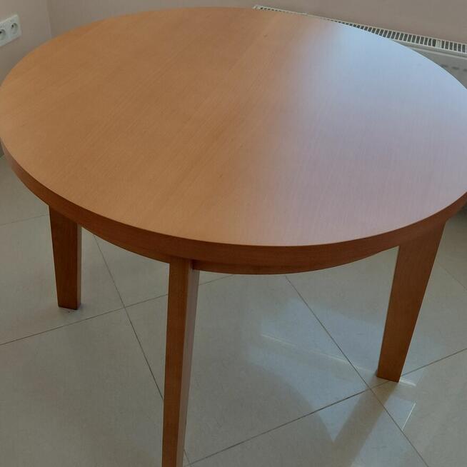 Stół drewniany z 4 krzesłami