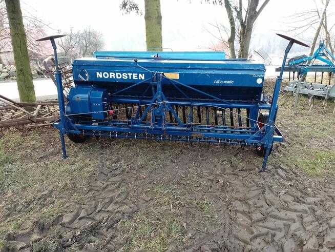 Kopaczka kopiarka .koparka do ziemniaków