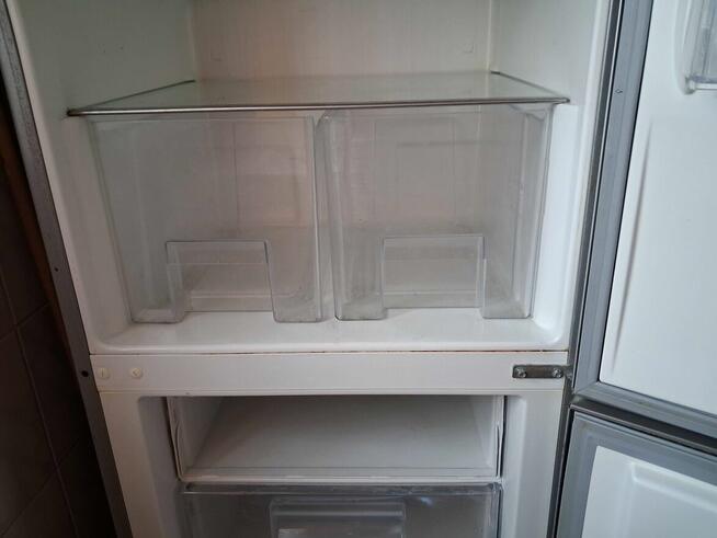 Sprzedam lodówkę