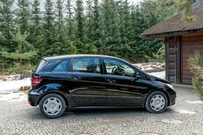 Mercedes B 200 CDI Avantgarde – Nowe wtryski i turbo (2025), 2 kpl kół, Panorama
