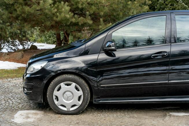 Mercedes B 200 CDI Avantgarde – Nowe wtryski i turbo (2025), 2 kpl kół, Panorama