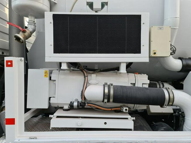 Mercedes ACTROS 6x4 WUKO do zbierania odpadów płynnych separatorów WUKO asenizacyjny separator beczk