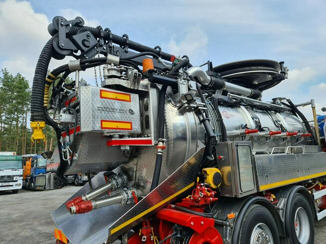 Scania CAPPELLOTTO CAPCOMBI 2600 WUKO do zbierania odpadów płynnych CAPPELLOTTOasenizacyjny separato