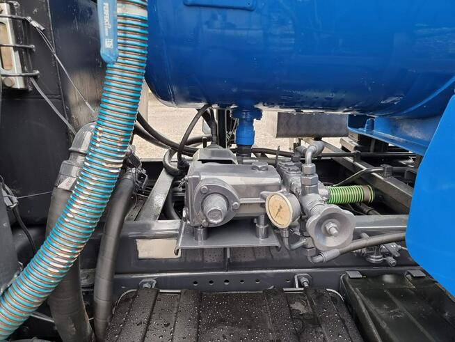 Iveco WUKO CW-5A do zbierania odpadów płynnych separatorów WUKO asenizacyjny separator beczka odpady