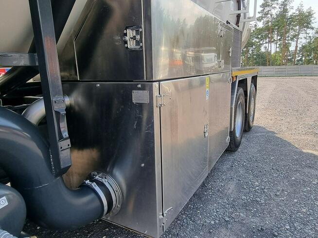 Scania Larsen 4 VAC Ładowarka próżniowa ssąco-nadmuchowa koparka ssąca substancje sypkie odkurzacz