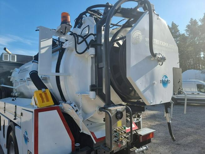 Renault 4x2 WUKO RIVARD do zbierania odpadów płynnych WUKO asenizacyjny separator beczka odpady czys