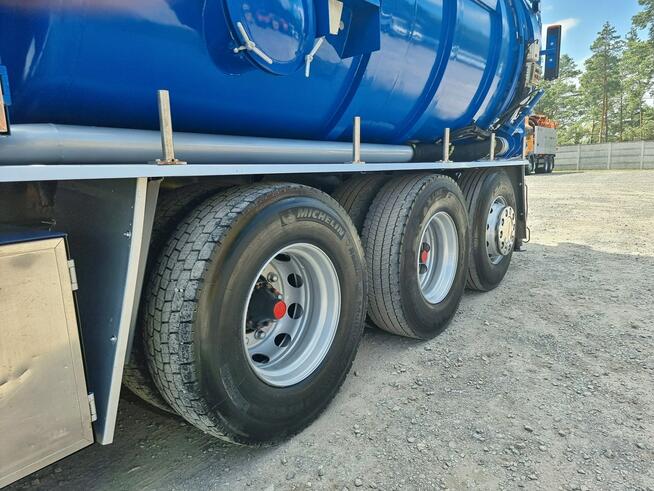 Scania V8 480 EuroVacman Ładowarka próżniowa ssąco-nadmuchowa koparka ssąca substancje sypkie odkurz