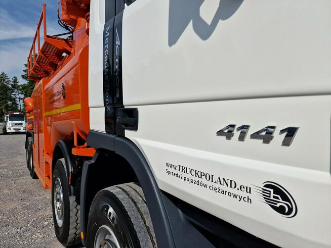 Mercedes Ładowarka próżniowa ssąco-nadmuchowa Naaktgeboren Vacu-press koparka ssąca substancje sypki