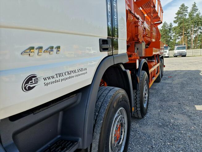 Mercedes Ładowarka próżniowa ssąco-nadmuchowa Naaktgeboren Vacu-press koparka ssąca substancje sypki